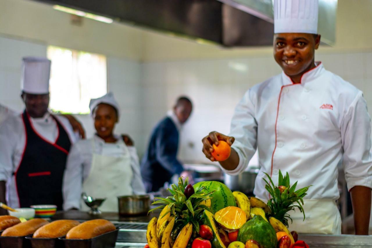 Lake Naivasha Crescent Camp エクステリア 写真